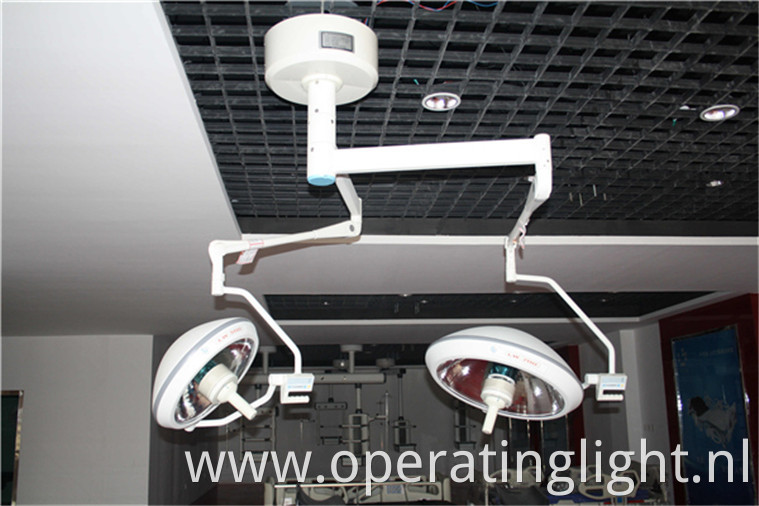 operating light (21)